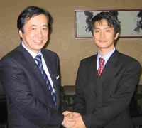 菅直人さんと握手